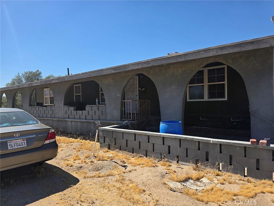 1st image of 39070 Yucca Rd