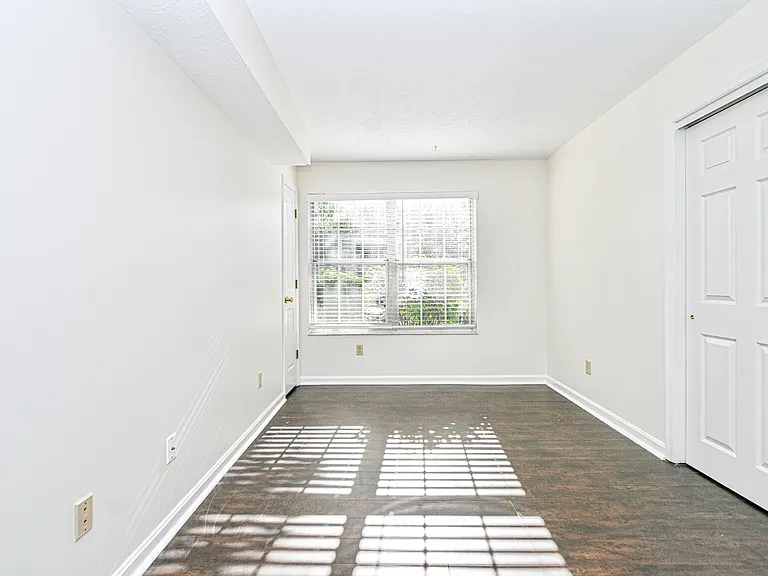 3021 Stratford Ct #1 — Photo 20