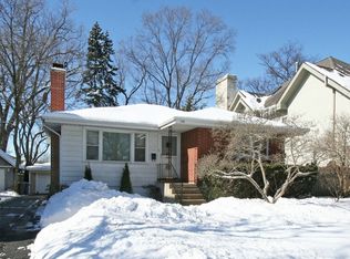 136 S Madison St, Hinsdale, IL 60521