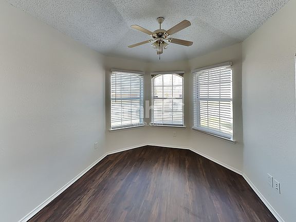4th image of 1144 Breezewood Dr