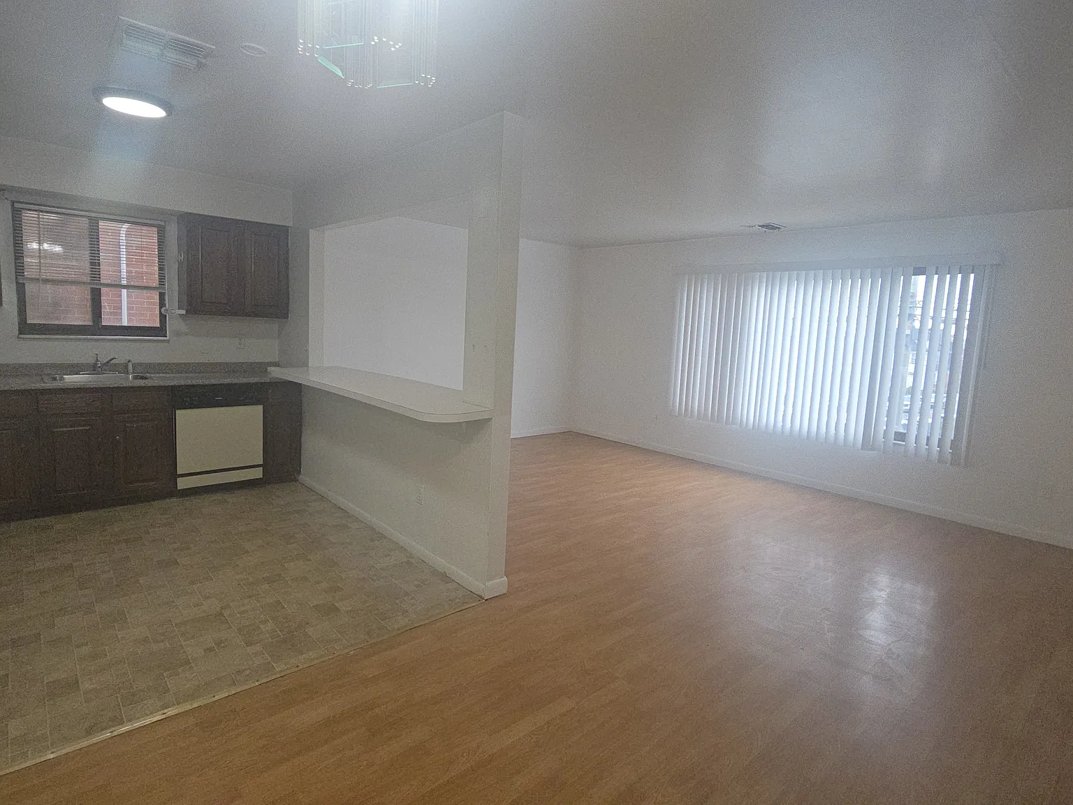 2 bed, $2,100 — Photo 3