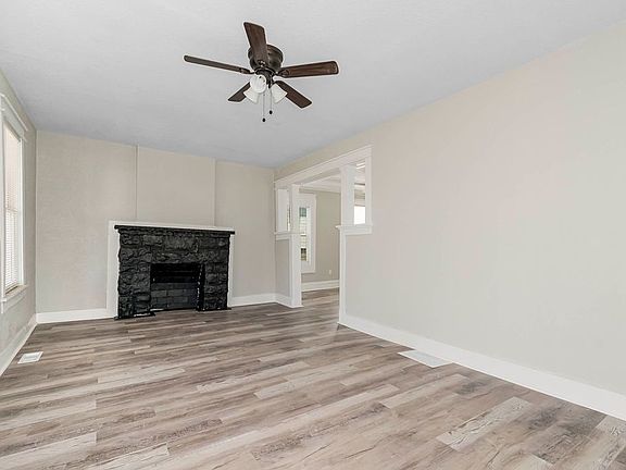 4th image of 4916 Park Ave