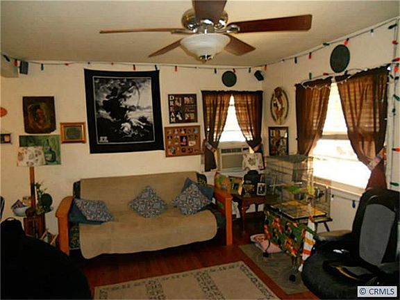 2nd image of 9369 Palm Ln