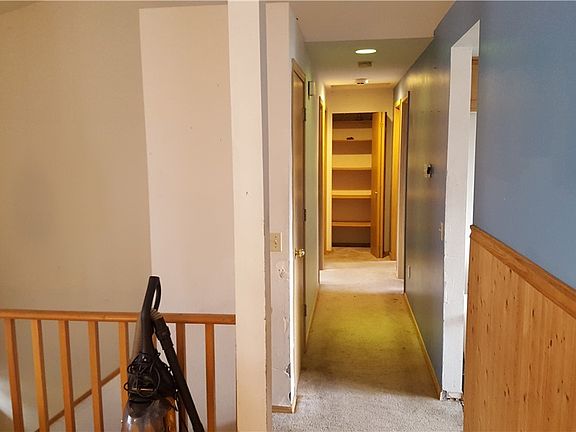 4th image of 416 96th Ave SE