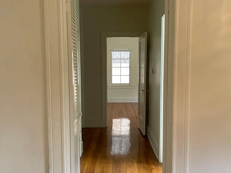 324 S Coronado St — Photo 16