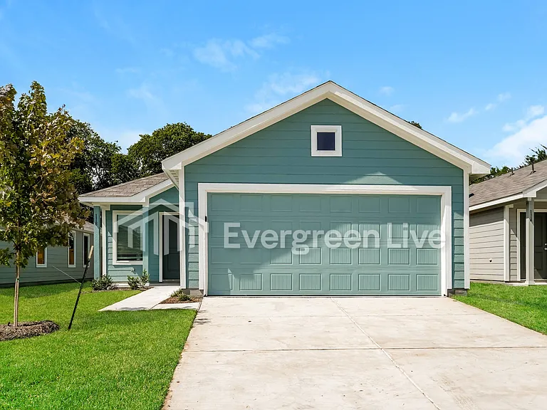 118 Harvest St — Photo 1