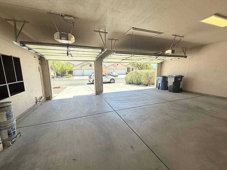5123 Fiji Island Ct — Photo 24