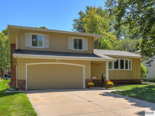 13309 Trendwood Dr, Omaha, NE 68144