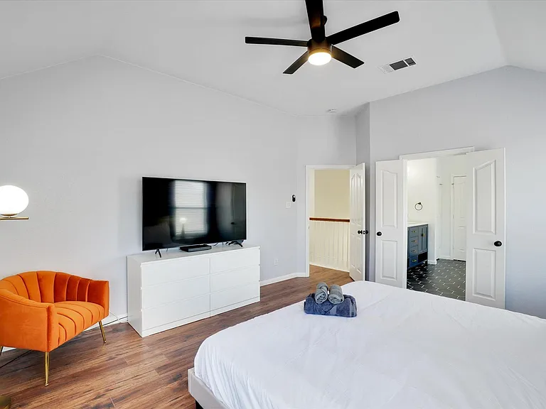 5832 Clear Creek Dr — Photo 15