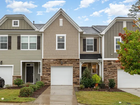 125 Hunston Dr, Holly Springs, NC 27540