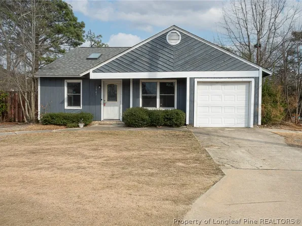 1547 Bingham Dr, Fayetteville, NC 28304