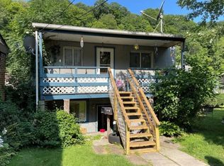 1156 North Ave, Pitcairn, PA 15140