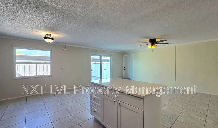 6777 Winkler Rd #174 — Photo 7