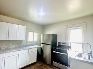 1008 Wright St #A, Oshkosh, WI 54901