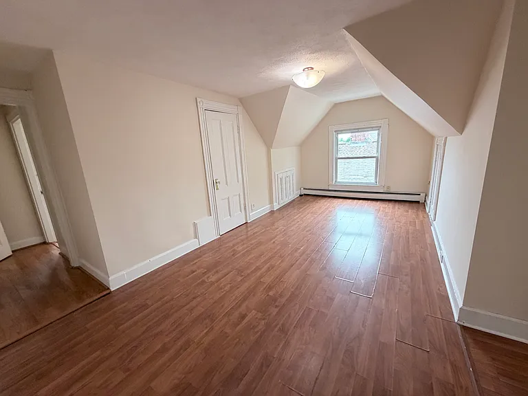 38 Glenwood St #3 — Photo 6