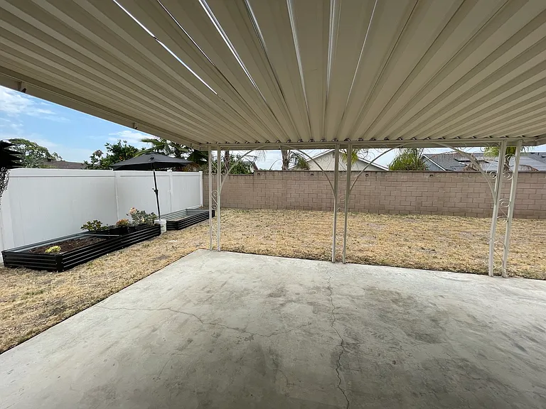 12650 Cypress Ave — Photo 23