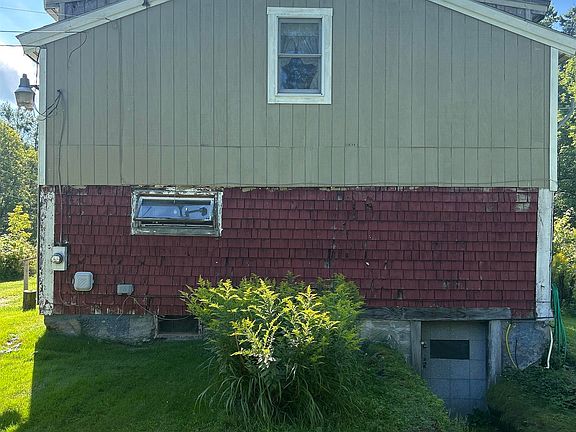 5th image of 34 Dogford Road