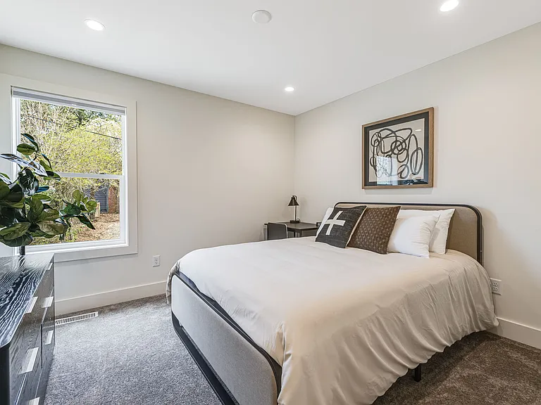 104 Remi Ln — Photo 35