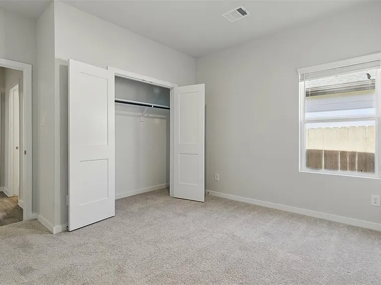 25187 Leather Leaf Ct — Photo 6