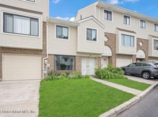 114 Redwood Loop, Staten Island, NY 10309