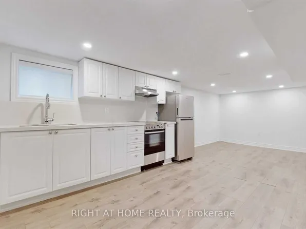 8 Airley Cres #Basement, Toronto, ON M4J 4H6