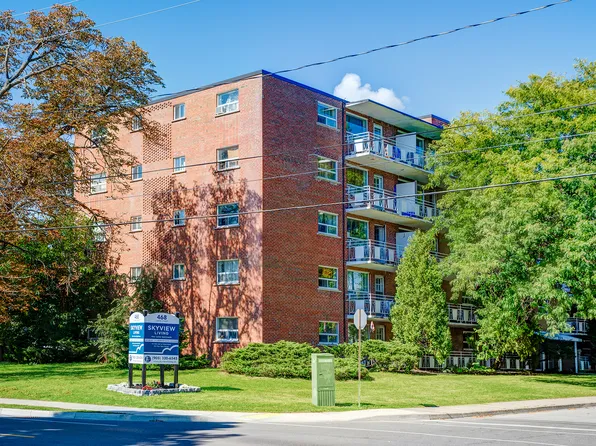 468 Lorne St, Burlington, ON L7R 2T4