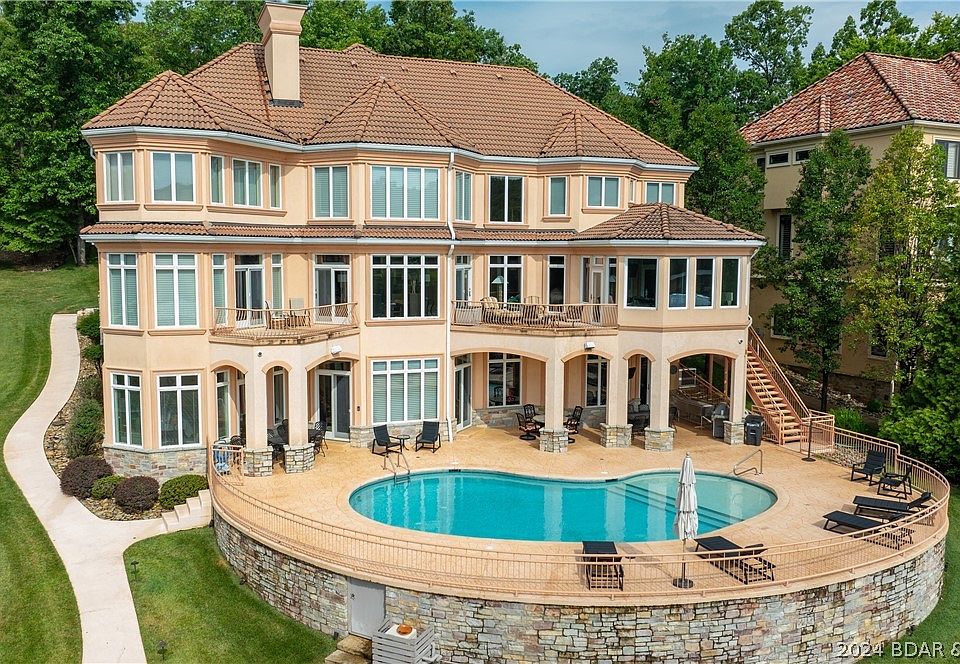 1st image of 769 Muirfield Dr