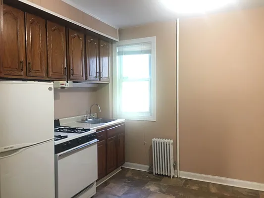 Rented by Capri Jet Realty Corp | media 28