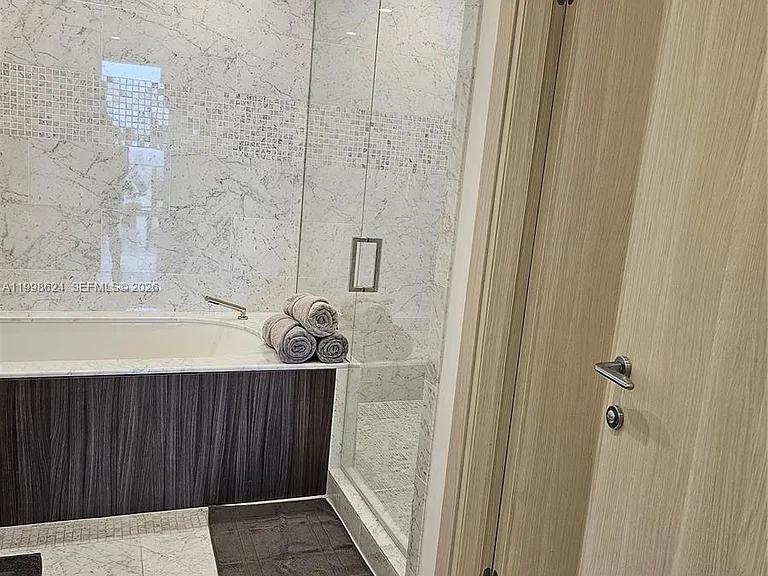1000 Brickell Plz #Penthouse 5503 — Photo 21