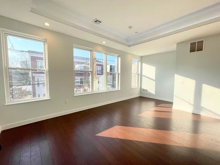 1337 N Franklin St #2-1 — Photo 17