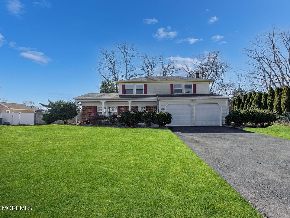 1st image of 336 Barcelona Dr