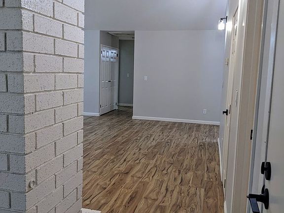 4th image of 2619 Barbour Dr