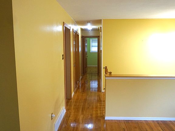 4th image of 14 Apple Blossom Ln
