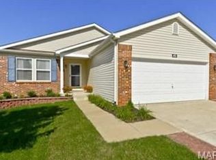 413 Red Coat Trl, Wentzville, MO 63385