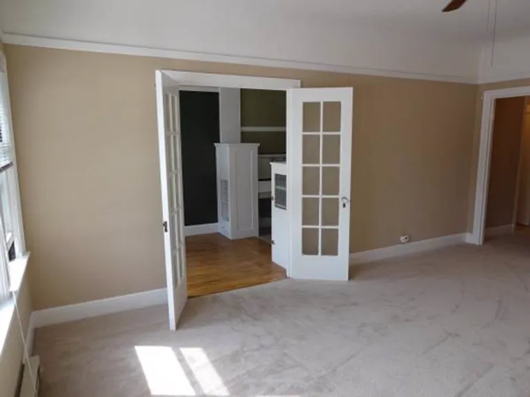 445 S 3rd St — Photo 1