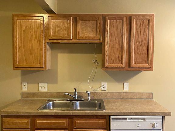 2nd image of 3020 Chicago Dr SW #3020