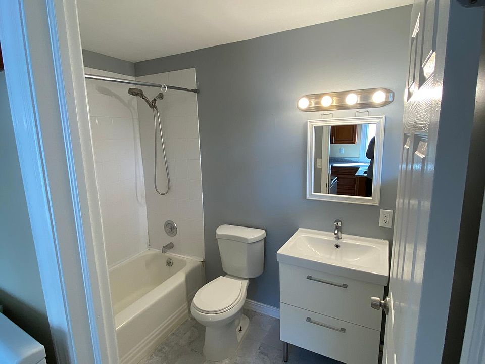 2nd image of 348 Longwood Ave #3