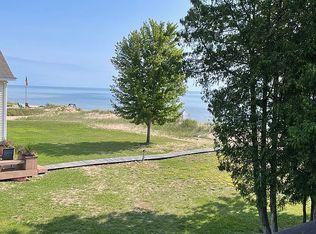 209 Water Ave APT 9, Oscoda, MI