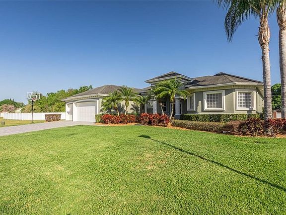 3rd image of 5580 Pebble Beach Dr