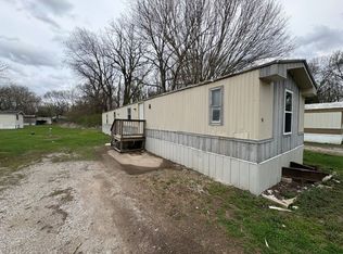 1831 Perrysville Rd #90, Danville, IL 61834