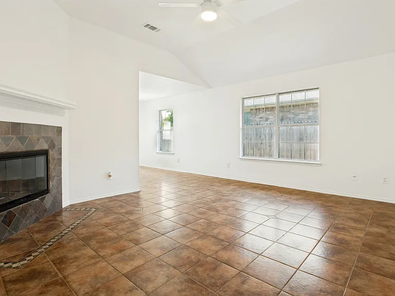 3104 Caballero Cir — Photo 4