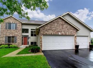 2189 Ponds Ct, Shakopee, MN 55379