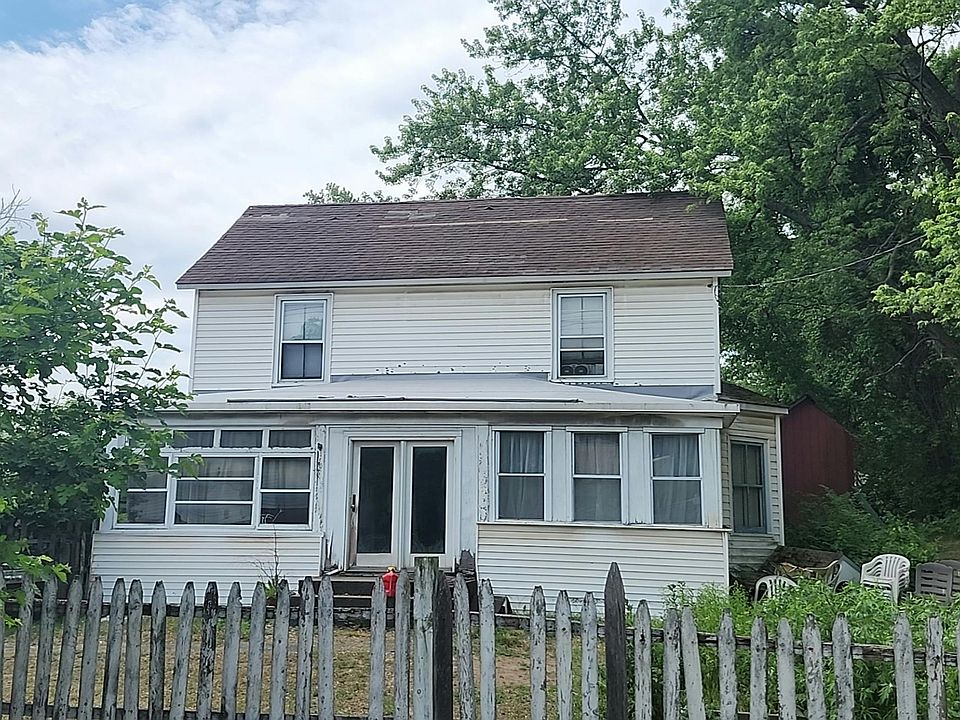 1st image of 256 Old Niskayuna Rd