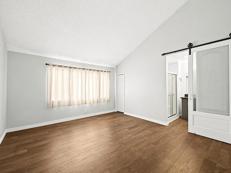 1040 S Garfield Ave — Photo 20