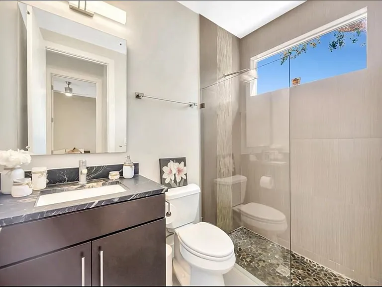 2706 W Trilby Ave — Photo 22