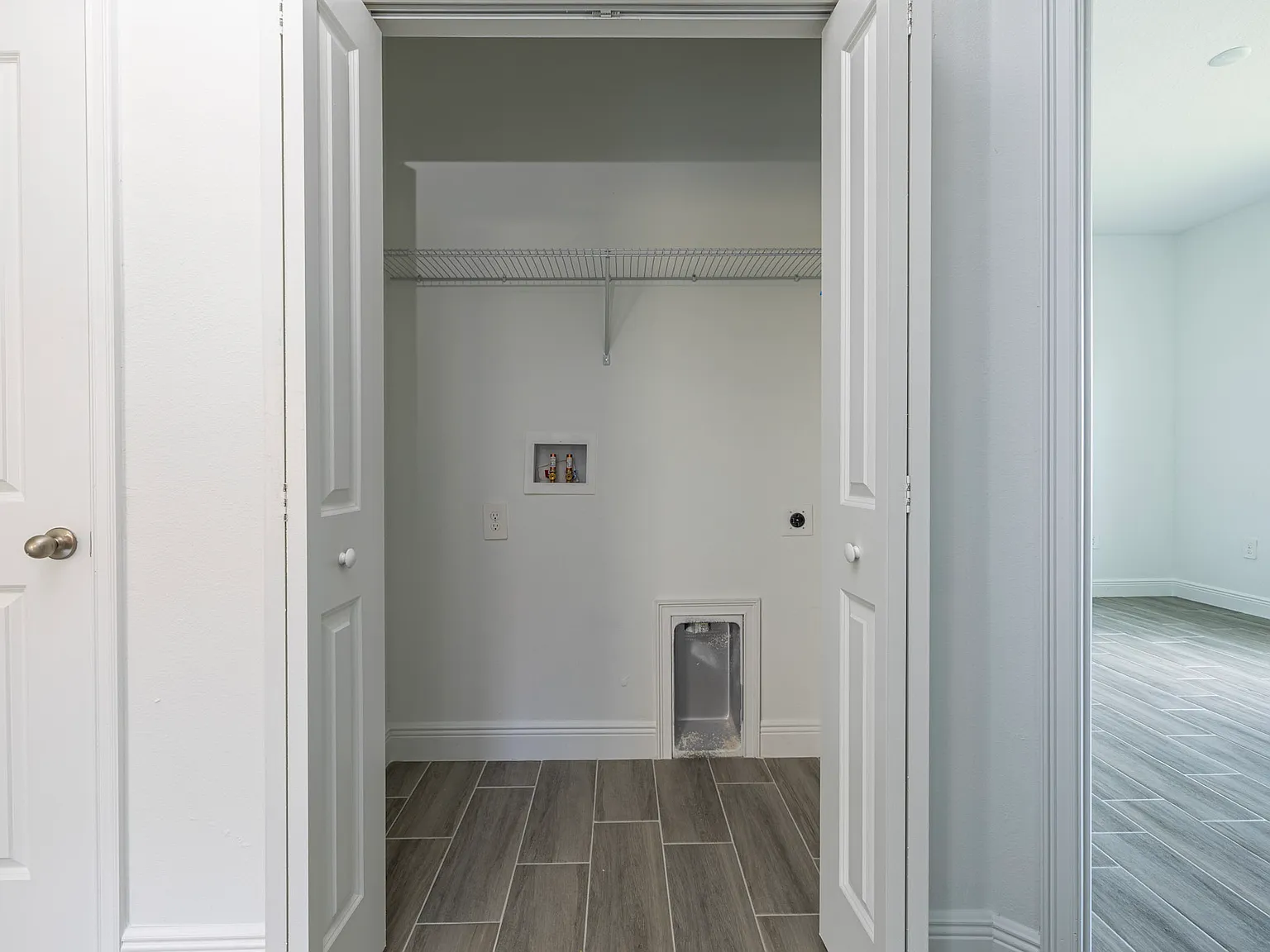 2 bed, 1055 sqft, $1,500 — Photo 3