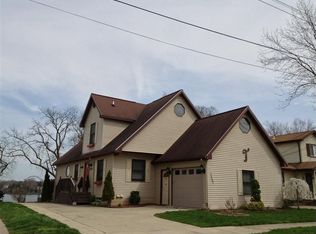 13045 Ormond Dr, Van Buren Township, MI 48111