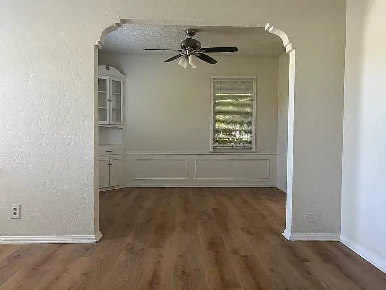8000 Chase Ave — Photo 5