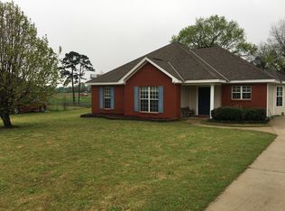 142 Hidden Valley Rd, Deatsville, AL 36022