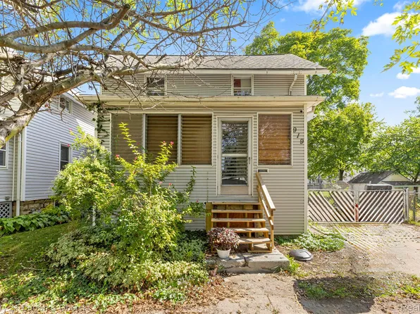 919 Harrison St, Monroe, MI 48161